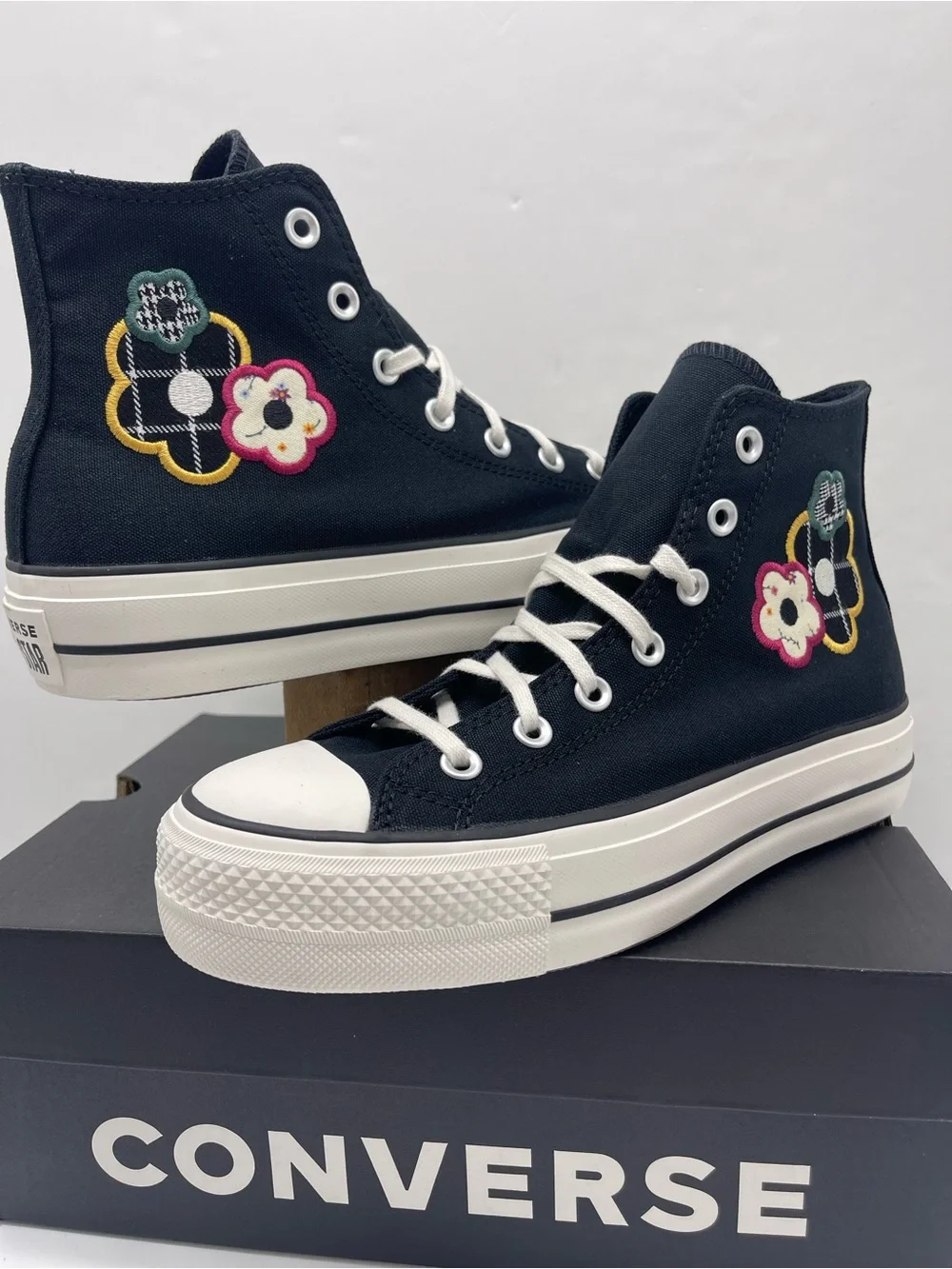 Converse A15534F CTAS LIFT HI BLACK/WHITE/SUNNY ANGLE Platform Sneakers